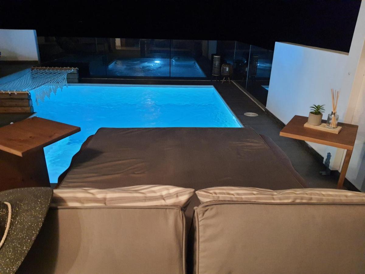Tramonto Luxury Villa No2 - Breathtaking Sunset View 弗伊尼基昂 外观 照片